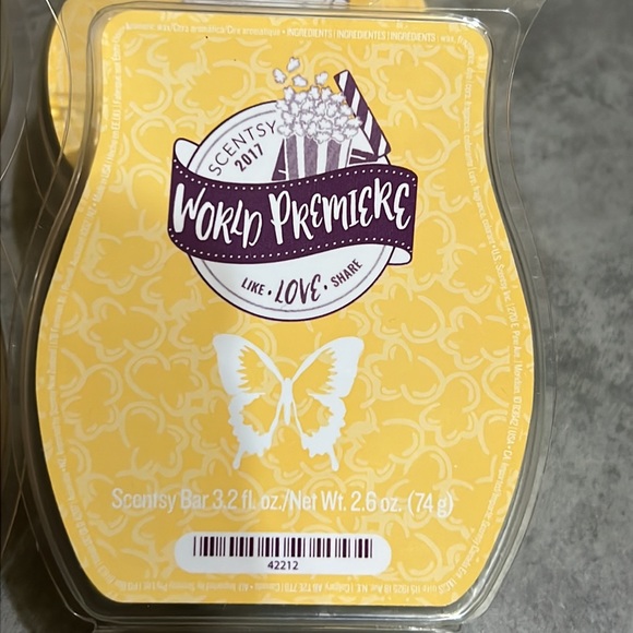 Scentsy Other Bundle Smells Just Like Popcorn World Premiere